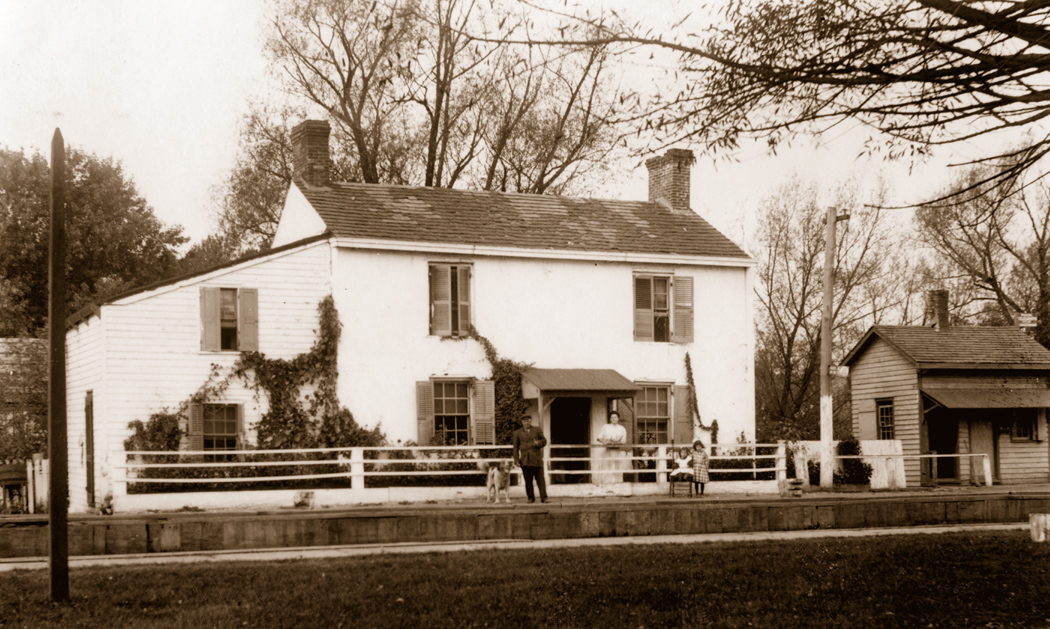 Kingston Bridge/Lock House Kingston Bridge/Lock House